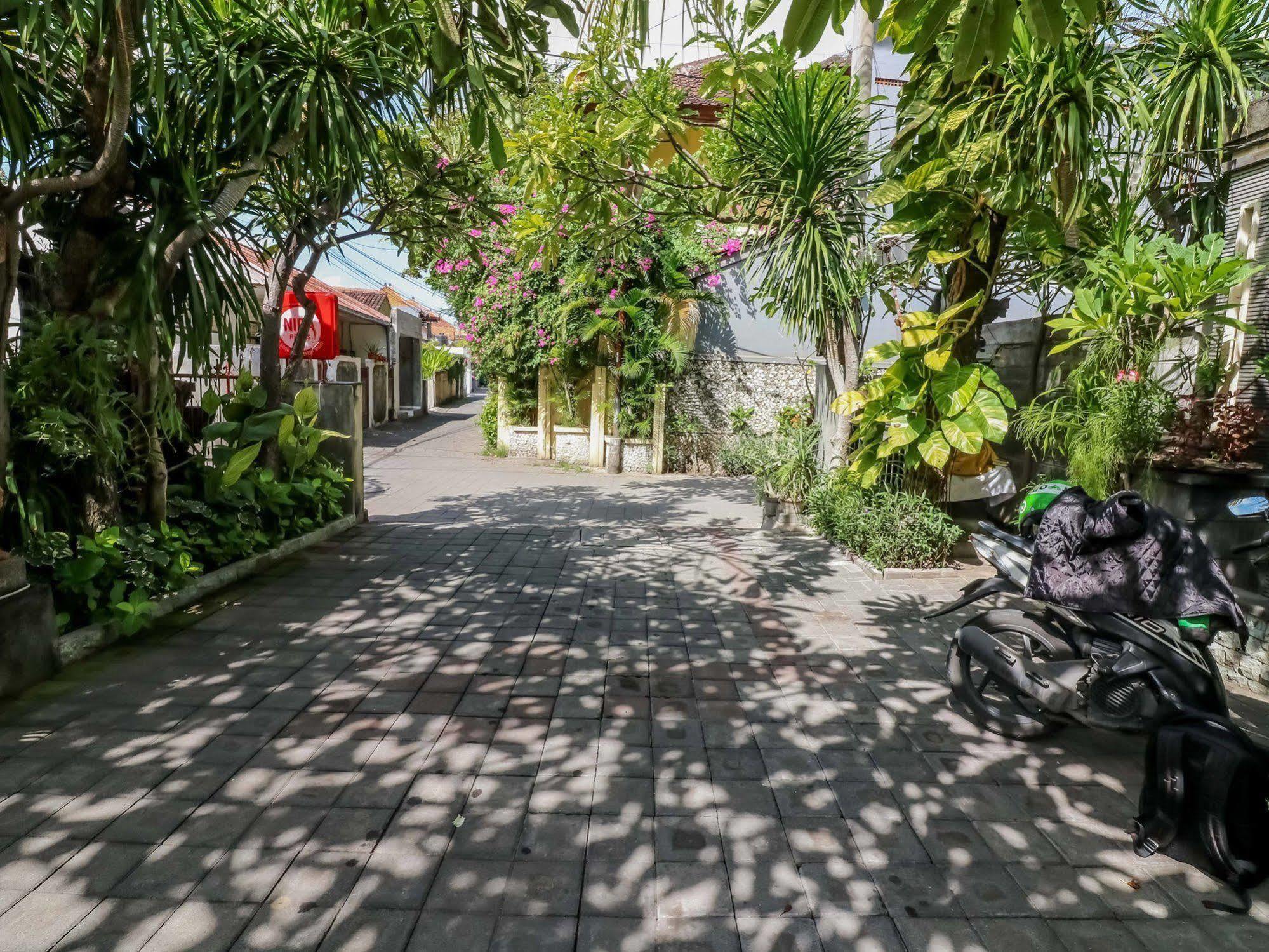 Surya Inn Kuta Lombok Εξωτερικό φωτογραφία