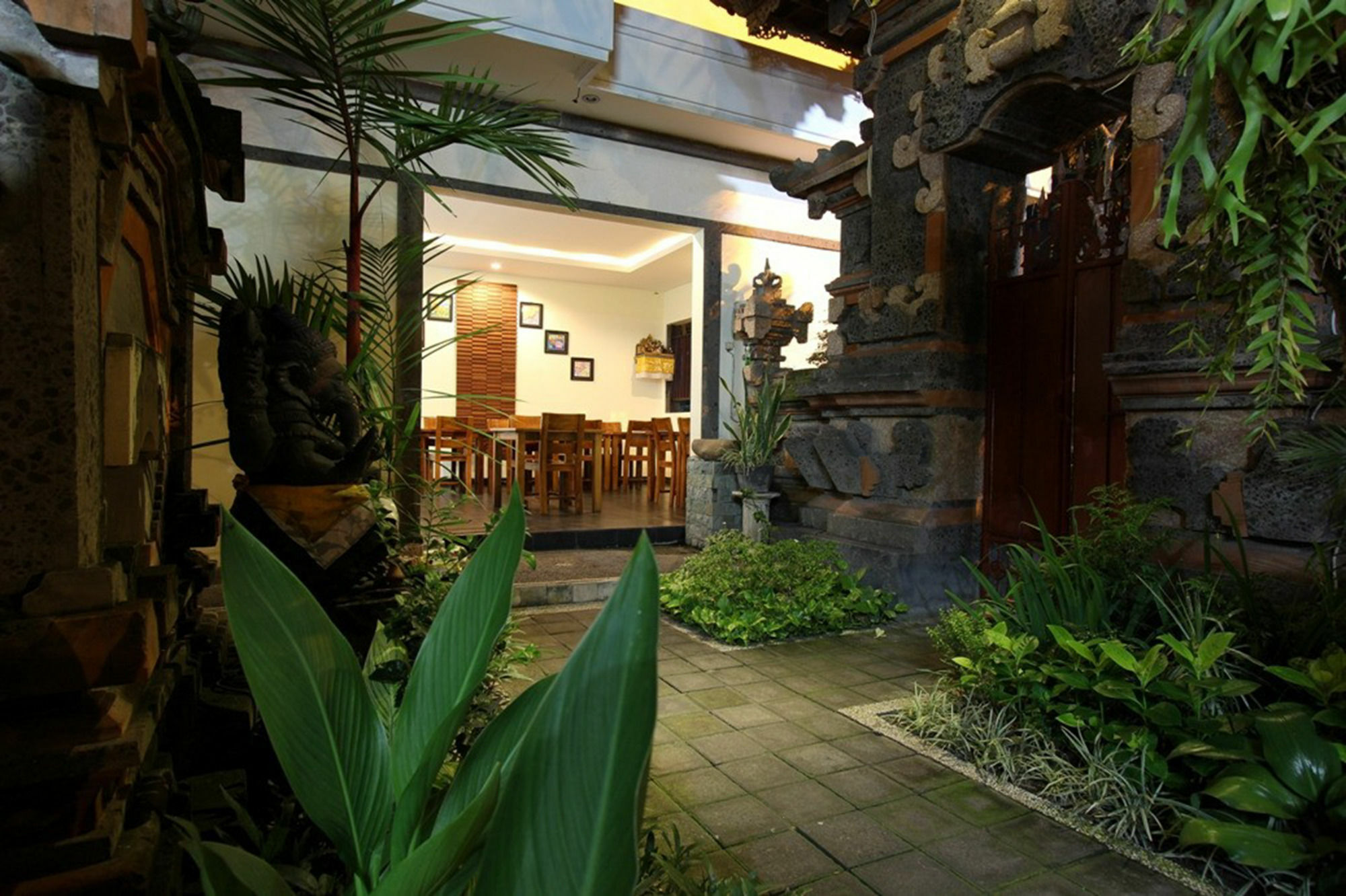 Surya Inn Kuta Lombok Εξωτερικό φωτογραφία